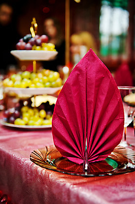 포토 JPG 해외이미지 전통 디자인 커플 드레스 여자 남자 꽃 리본 음식 꽃다발 결혼 백그라운드 2 유리 탁자 결혼식 사랑 이벤트 사람없음 장식 초록색 장미 파티 케이크 흰색 축하 고급 우아함 닫기 달콤 묘사 설정 접수 정중 스타일 해외202004 해외포토 식물 옷 감정 컬러 가구 컨셉 관계 모션 재질 디저트 사람 맛 파일형식 이미지허브