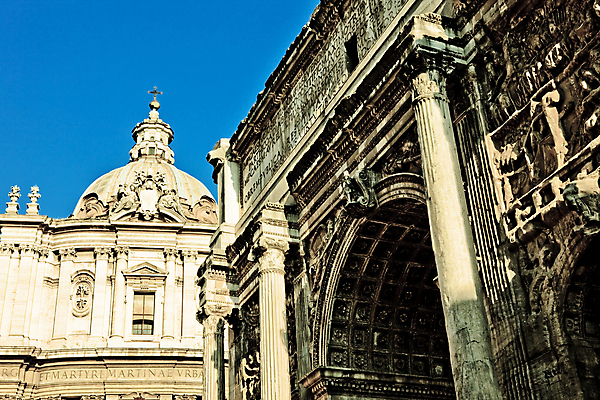 포토 JPG 해외이미지 나무 문화 여행 이동 건축양식 추상 휴가 풍경 사람없음 건물 여행객 이탈리아 무대 역사 야간 저녁 극장 심볼 폐허 아치 런던 콜로세움 그리스인 천연기념물 로마인 옛날 원형극장 포럼 해외202004 해외포토 자연요소 서양인 식물 건축물 건축 유럽 컨셉 무늬 영국 사람 인종 로마 토론 파일형식 이미지허브