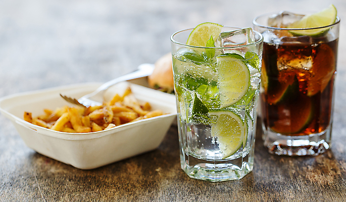 포토 JPG 해외이미지 접시 음료 음식 백그라운드 포크 다이어트 탁자 양파 치즈 귤 패스트푸드 샌드위치 육류 요리 사람없음 초록색 물 얼음 식사 저녁식사 치킨 샐러드 소고기 튀김 햄버거 신선 클래식 차 맛 그릴 상추 큼 오브젝트 속도 라임 흙더미 점심식사 번 치즈버거 해로움 해외202004 해외포토 자연요소 식기 빵 컬러 가구 컨셉 채소 과일 식재료 주방용품 유제품 건강 흙 인스턴트 크기 닭고기요리 파일형식 더미 이미지허브