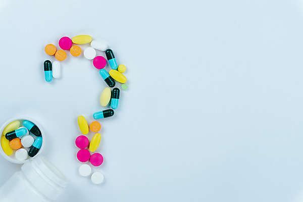 포토 JPG 해외이미지 과학 백그라운드 컨셉 텍스트 건강 병원 사람없음 치료 파란색 컬러풀 알약 약 우주 건강관리 여러개 공백 고통 흰색 플랫 질병 정상 약국 오브젝트 위치 처방 튜브 조제 고립 돌봄 전염병 진통제 헬프 항생제 많음 해외202004 해외포토 감정 컬러 다수 의학 모션 관리 도움 만들기 파일형식 이미지허브