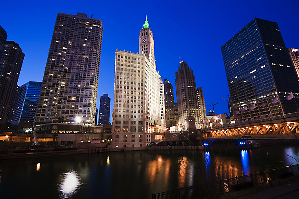 포토 JPG 해외이미지 야경 사람없음 야외 건물 도시풍경 고층빌딩 도시 도심 시카고 해외202004 해외포토 건축물 풍경 빌딩 미국 야간 파일형식 풍경_경치 이미지허브