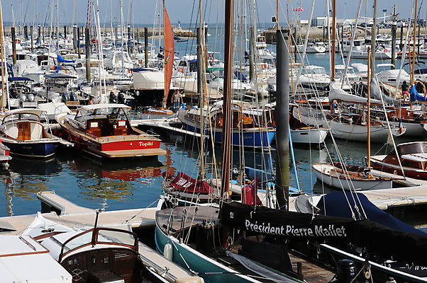 포토 JPG 해외이미지 바다 요트 사람없음 프랑스 보트 범선 포트 대서양 해외202004 해외포토 유럽 배_교통 파일형식 이미지허브