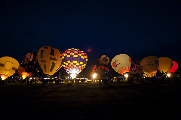 포토 JPG 해외이미지 풍경 사람없음 야외 열기구 비행 야간 해외202004 해외포토 자연요소 항공교통 파일형식 이미지허브