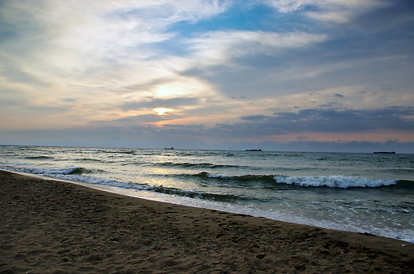 포토 JPG 해외이미지 구름 행복 포스터 모래 파도 바다 여행 백그라운드 오렌지 아프리카 자연 하늘 날씨 휴가 휴식 풍경 사람없음 물 여름 컬러풀 햇빛 태양 평화 일출 맑음 황혼 일몰 새벽 황금 야간 휴양지 석호 우크라이나 해외202004 해외포토 자연요소 계절 감정 유럽 나라 컬러 컨셉 과일 노을 장소 생태계 파일형식 이미지허브