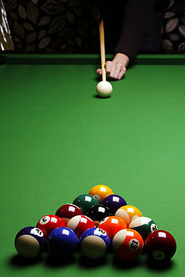 포토 JPG 해외이미지 디자인 스포츠 백그라운드 컨셉 공 놀이 탁자 취미 사람없음 초록색 숫자 검은색 경쟁 게임 그룹 도박 닫기 8 당구 오브젝트 클럽 신호 여의주 해외202004 해외포토 문자 컬러 가구 모션 구기 파일형식 이미지허브