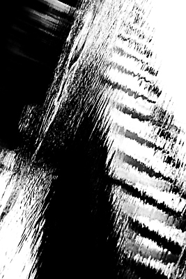 포토 JPG 해외이미지 파도 패턴 건축양식 추상 흑백 사람없음 물 빛 반사 거울 기둥 수면 은색 묘사 웨이브 엘리먼트 해외202004 해외포토 자연요소 건축 바다 컬러 무늬 촬영기법 파일형식 이미지허브