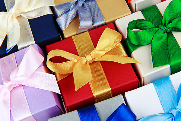 포토 JPG 해외이미지 전통 리본 종이 분홍색 백그라운드 크리스마스 겨울 휴가 선물 사람없음 장식 빨간색 초록색 파란색 상자 노란색 보라색 놀람 흰색 축하 생일 그룹 황금 은색 12월 오브젝트 패키지 포장소품 해외202004 해외포토 계절 기념일 감정 컬러 컨셉 포장 표정 날짜 포장재료 파일형식 이미지허브