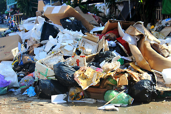 포토 JPG 해외이미지 유럽 아시아 종이 안경 커피 음료 가방 새로움 거리 주택 사람 사람없음 컵 가로 초록색 반려동물 상자 글로벌 파티 쌓기 환경 재활용 쓰레기통 도시 시장 캔 쓰레기 폐기물 나무상자 플라스틱 버리기 팝콘 낭비 줄이기 브루클린 파리(프랑스) 해외202004 해외포토 동물 식기 잡화 나라 컬러 컨셉 모션 재질 이벤트 건물 친환경 뉴욕 파일형식 이미지허브