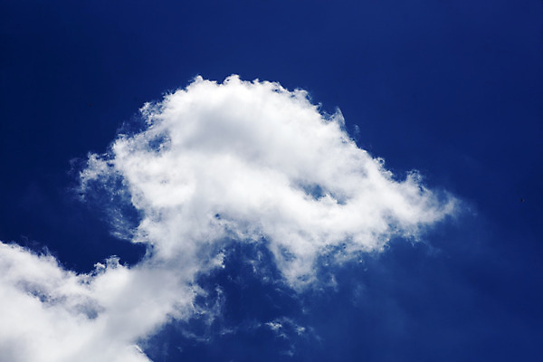 포토 JPG 해외이미지 구름 계절 바다 백그라운드 패턴 자연 벽지 하늘 아침 날씨 휴가 풍경 사람없음 야외 여름 파란색 빛 햇빛 우주 환경 맑음 자유 흰색 오픈 순수 장면 천국 솜털 스카이라인 내추럴 수평선 해외202004 해외포토 주간 자연요소 컬러 컨셉 무늬 태양 생태계 파일형식 이미지허브