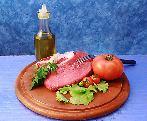 포토 JPG 해외이미지 조각 꽃다발 채소 재료 양파 뼈 파슬리 육류 스테이크 요리 사람없음 빨간색 식사 당근 소고기 신선 반지 그릴 바비큐 굽기 허브 날것 소금 향 후추 로즈메리 덩어리 등심 백리향 생식 정육점 해외202004 해외포토 식물 꽃 음식 컬러 식재료 장신구 주방용품 뿌리채소 서양음식 상점 구이 향신료 파일형식 이미지허브