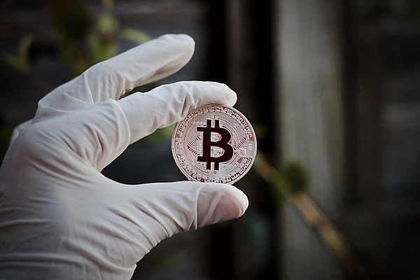 포토 JPG 해외이미지 라이프스타일 돈 비즈니스 사람없음 야외 초록색 금융 동전 무역 결제 가치 해외202004 해외포토 산업 컬러 생활 경제 재산 파일형식 이미지허브