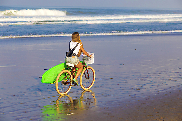 포토 JPG 해외이미지 여자 행복 스포츠 파도 바다 열대 건강 한명 미소 여름 비키니 금발 자전거 서핑보드 서핑 승차 하와이 태평양 서퍼 바이킹 해외202004 해외포토 1 헤어스타일 계절 수영복 감정 모션 운동선수 표정 사람 바이크 미국 수상스포츠 보드_스포츠 파일형식 이미지허브