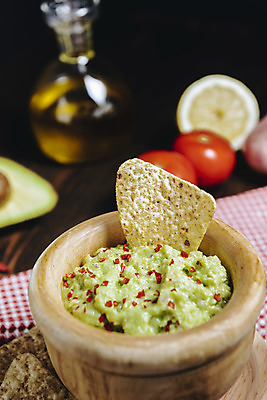 포토 JPG 해외이미지 전통 접시 음식 백그라운드 다이어트 토마토 채소 고추 탁자 양파 멕시코 건강 옥수수 요리 사람없음 목재 초록색 컬러풀 식사 시골 신선 사발 맛 유기농 매움 날것 아보카도 점심식사 과카몰리 살사댄스 채식주의자 핸드메이드 비건 해외202004 해외포토 나무 식기 웰빙 컬러 가구 컨셉 북아메리카 과일 재료 곡류 춤 사기그릇 소스_음식 채식 파일형식 이미지허브