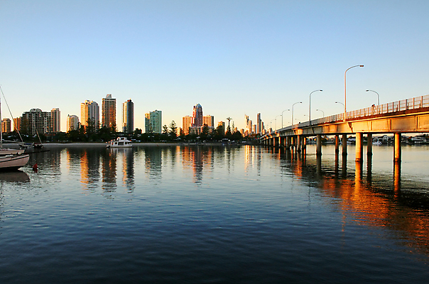 포토 JPG 해외이미지 나무 공원 바다 요트 조류 하늘 아침 휴가 휴식 아파트 항해 파노라마 풍경 사람없음 물 컬러풀 반사 평화 일출 탑 고층빌딩 침묵 새벽 보트 호주 스카이라인 수평선 해외202004 해외포토 주간 자연요소 식물 동물 건축물 공공시설 컬러 컨셉 배_교통 주택 촬영기법 빌딩 노을 소리 오세아니아 파일형식 이미지허브