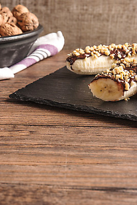 포토 JPG 해외이미지 스튜디오촬영 접시 꽃 음식 조각 다이어트 과일 자연 디저트 바나나 건강 사람없음 목재 초콜릿 추위 견과류 껍질 신선 달콤 아침식사 오브젝트 흰배경 유기농 날것 아몬드 코코아 고립 석판 숙성 채식주의자 해외202004 해외포토 나무 식물 식기 웰빙 음료 백그라운드 재료 실내 식사 흰색 맛 생태계 채식 파일형식 이미지허브