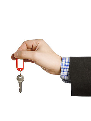 포토 JPG 해외이미지 손 컨셉 비즈니스 성공 열쇠 새로움 아파트 주택 선물 안전 사람 사람없음 빨간색 금융 라벨 판매 세일 공백 거래 잡기 비즈니스맨 오픈 재산 구매 은색 중개인 무역 주기 잠금 보안 투자 해결 주인 대출 고립 렌탈 진짜 제의 해외202004 해외포토 직업 남자 산업 컬러 모션 프레임 건물 신체부위 경제 쇼핑 직장인 파일형식 이미지허브