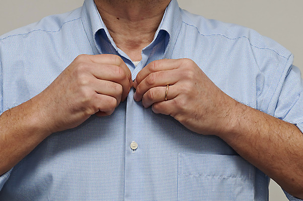 포토 JPG 해외이미지 모델 직업 손 옷 남자 결혼 백그라운드 셔츠 비즈니스 바지 넥타이 정장 사람없음 유행 상점 검은색 줄무늬 거울 흰색 비즈니스맨 고급 우아함 선택 암호 구매 고객 스마트 준비 경영자 매듭 목 정중 스타일 해외202004 해외포토 잡화 컬러 컨셉 상의 무늬 하의 사람 이벤트 신체부위 쇼핑 직장인 리더 파일형식 이미지허브