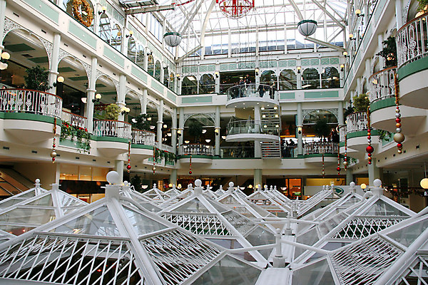 포토 JPG 해외이미지 건축양식 실내 사람없음 내부 건물 초록색 쇼핑 상점 수확 센터 우아함 성자 쇼핑몰 복고 상업 옛날 해외202004 해외포토 건축물 건축 종교 컬러 컨셉 농업 파일형식 이미지허브