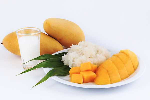 포토 JPG 해외이미지 계절 아시아 문화 음식 백그라운드 잎 과일 태국 자연 밥 디저트 거리 건강 요리 동양인 사람없음 초록색 노란색 우유 견과류 흰색 신선 달콤 맛 설탕 먹기 크림 유기농 코코넛 망고 내추럴 가벼움 고립 숙성 어려움 인기 스타일 해외202004 해외포토 식물 웰빙 나라 컬러 컨셉 모션 유제품 인종 무게 열대과일 생태계 파일형식 이미지허브