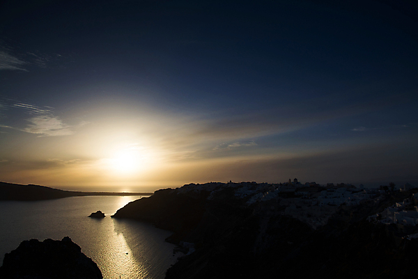 포토 JPG 해외이미지 바다 섬 자연 휴가 풍경 사람없음 일몰 봄 저녁 지중해 그리스 산토리니 해외202004 해외포토 계절 유럽 노을 야간 생태계 파일형식 이미지허브