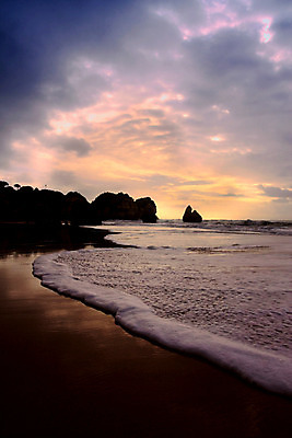 포토 JPG 해외이미지 구름 파도 여행 아침 휴가 수영장 사람없음 물 일출 거품 회색 지중해 포르투갈 지역 암초 해외202004 해외포토 주간 자연요소 유럽 바다 컬러 노을 파일형식 이미지허브