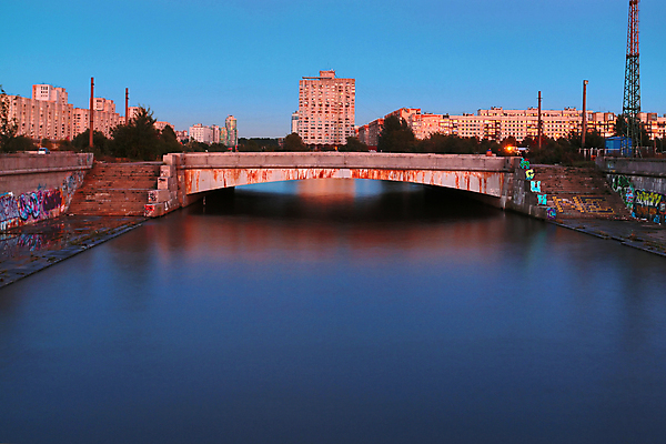 포토 JPG 해외이미지 구름 호수 여행 거리 아파트 사람없음 여름 빛 도시풍경 고층빌딩 새벽 장비 도시 도심 야간 베네치아 타운 빛망울 광 해외202004 해외포토 자연요소 계절 주택 풍경 빌딩 이탈리아 파일형식 이미지허브