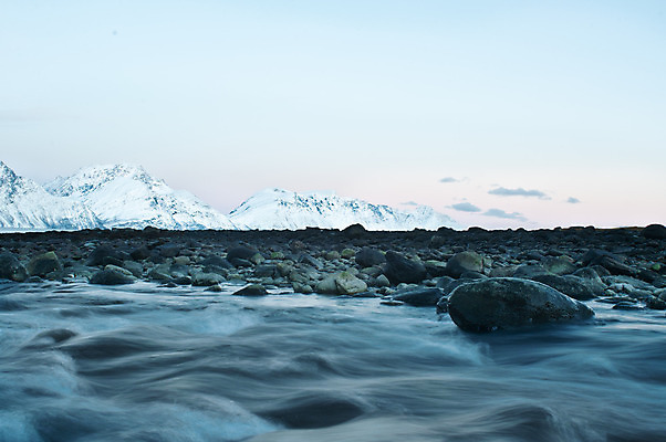 포토 JPG 해외이미지 구름 바다 여행 겨울 오렌지 자연 하늘 산 노르웨이 풍경 사람없음 물 파란색 강 햇빛 태양 반사 일출 일몰 봄 흐름 가을 바위 정상 언덕 장노출 북쪽 산악지대 카피스페이스 해외202004 해외포토 자연요소 계절 유럽 컬러 컨셉 과일 촬영기법 노을 공백 돌_바위 방향 생태계 파일형식 이미지허브