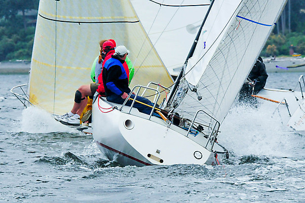 포토 JPG 해외이미지 스포츠 파도 바다 요트 교통시설 바람 항해 사람없음 야외 물 기쁨 레이싱 보트 고급 돛 함선 선원 레가타 해외202004 해외포토 자연요소 감정 교통 컨셉 배_교통 날씨 시합 시설 파일형식 이미지허브