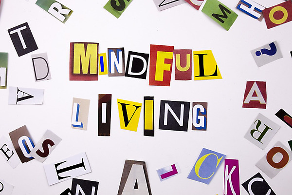 포토 JPG 해외이미지 라이프스타일 배너 컨셉 타이포그라피 사람없음 에너지 슬픔 마음 체험 호흡 편지 명상 사인 긴장 타입 우울증 생존 해외202004 해외포토 문자 감정 생활 질병 파일형식 이미지허브