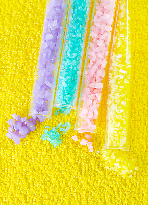 포토 JPG 해외이미지 사람없음 수건 스파 스파용품 입욕소금 해외202004 해외포토 위생용품 미용용품 오브젝트 소금 파일형식 이미지허브