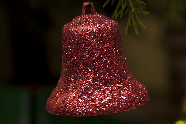 포토 JPG 해외이미지 크리스마스 사람없음 장식 빨간색 초록색 크리스마스트리 기쁨 종 황금 광택 해외202004 해외포토 기념일 감정 컬러 파일형식 이미지허브