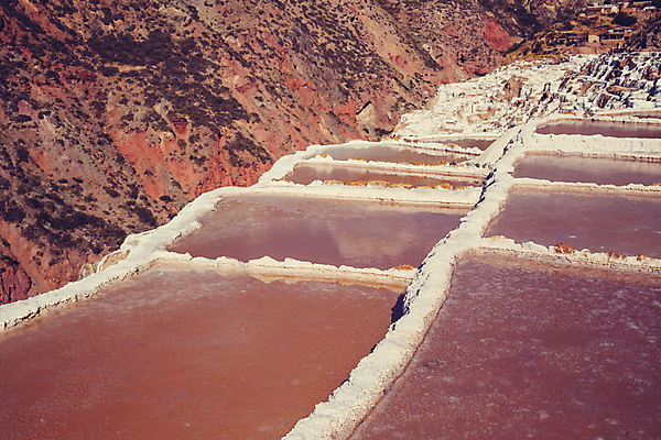 포토 JPG 해외이미지 직업 전통 문화 음식 여행 밭 자연 풍경 사람없음 야외 물 파란색 농장 갈색 여행객 계곡 미국 활발 흰색 도시 개울 플랫 소금 신성 남쪽 잉카 페루 해외202004 해외포토 자연요소 컬러 컨셉 북아메리카 농업 사람 강 남아메리카 방향 생태계 파일형식 이미지허브