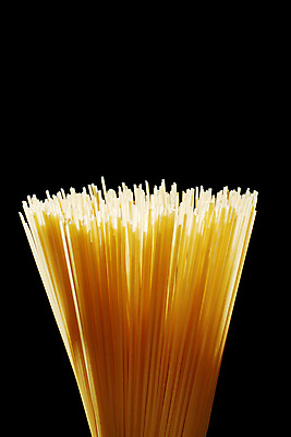 포토 JPG 해외이미지 전통 음식 재료 건조 파스타 스파게티 요리 사람없음 노란색 식사 이탈리아 공백 흰색 맛 자르기 지중해 국수 날것 고립 생식 얇은 카피스페이스 해외202004 해외포토 유럽 바다 컬러 컨셉 모션 서양음식 면류 파일형식 이미지허브