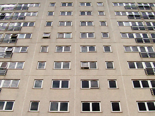 포토 JPG 해외이미지 외관 건축양식 창문 교실 아파트 주택 사람없음 야외 도시풍경 탑 블록 회색 도시 큼 가난 상승 개발 소셜 해외202004 해외포토 건축물 교육 건축 컬러 컨셉 학교 풍경 건물 크기 파일형식 이미지허브