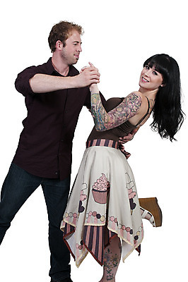 포토 JPG 해외이미지 라이프스타일 커플 여자 남자 행복 음악 포즈 장난 관계 포옹 남편 사랑 사람 성인 두명 유행 공연 댄서 춤 잡기 아내 쌍 우아함 유혹 해외202004 해외포토 직업 감정 컨셉 안기 모션 문화예술 이벤트 생활 파일형식 이미지허브