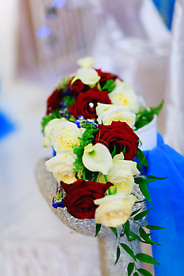 포토 JPG 해외이미지 식기 접시 기념일 꽃 산업 음료 음식 꽃다발 결혼 포크 의자 과일 비즈니스 유리 탁자 이벤트 사람없음 장식 장미 파티 유행 주방 식당 숟가락 식사 저녁식사 모임 식탁보 흰색 기구 축하 직물 화려 재산 고급 우아함 은색 배열 냅킨 약혼 예복 설정 접수 해외202004 해외포토 식물 옷 컬러 가구 컨셉 재질 수저 금융 상점 약속 파일형식 이미지허브