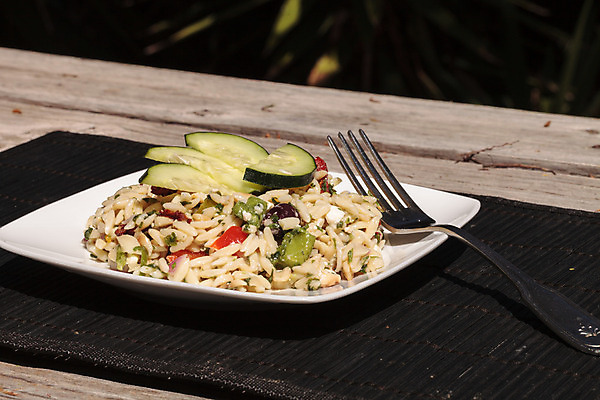 포토 JPG 해외이미지 접시 포크 토마토 양파 오이 치즈 건강 사람없음 식사 저녁식사 샐러드 지중해 올리브 후추 그리스인 점심식사 해외202004 해외포토 서양인 식기 열매 음식 바다 채소 유제품 향신료 파일형식 이미지허브