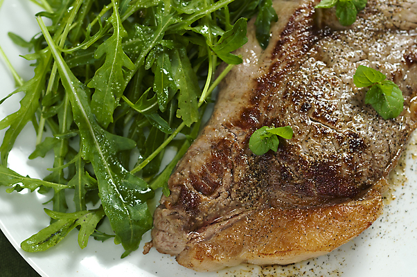 포토 JPG 해외이미지 접시 음식 포크 육류 스테이크 사람없음 샐러드 칼 강의 해외202004 해외포토 식기 식재료 서양음식 파일형식 이미지허브