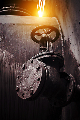 포토 JPG 해외이미지 주간 공장 실내 창조 사람없음 내부 건물 어둠 페인트 손상 골동품 얼룩 작업실 위험 버리기 창고 과거 먼지 베이징 낭비 단절 옛날 차고 파이프라인 해외202004 해외포토 자연요소 건축물 컨셉 공업 모션 중국 파이프_관 파일형식 이미지허브