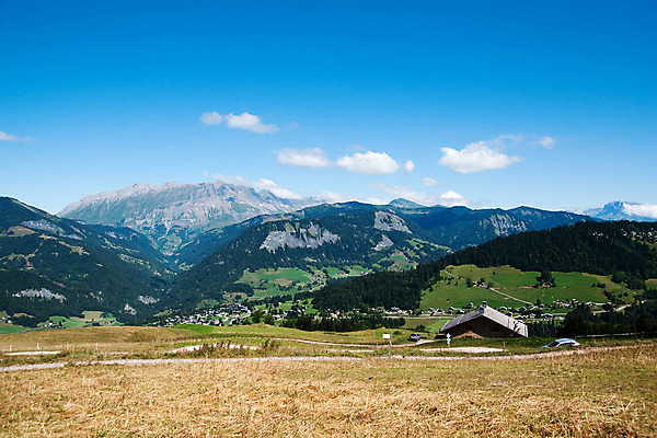 포토 JPG 해외이미지 유럽 여행 자연 하늘 휴가 산 사람없음 여름 여행객 프랑스 알프스 해외202004 해외포토 계절 나라 사람 생태계 파일형식 이미지허브