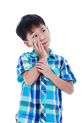 포토 JPG 해외이미지 스튜디오촬영 학생 손 남자 감정 얼굴 어린이 건강 한명 사람 동양인 소년 청춘 고통 표현 입 치아 상처 흰배경 문제 고립 돌봄 부정적 치통 해로움 해외202004 해외포토 1 백그라운드 컨셉 모션 실내 인종 신체부위 흰색 소화기관 질병 파일형식 이미지허브