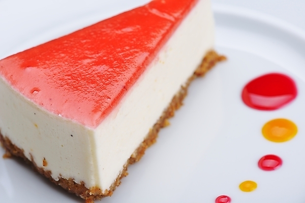 포토 JPG 해외이미지 디저트 실내 근접촬영 사람없음 시럽 치즈케이크 해외202004 해외포토 음식 뷰포인트 내부 케이크 파일형식 이미지허브