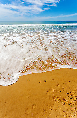 포토 JPG 해외이미지 구름 계절 모래 바다 여행 자연 하늘 풍경 사람없음 야외 물 여름 파란색 관광지 햇빛 신선 뜨거움 해외202004 해외포토 자연요소 컬러 태양 생태계 파일형식 이미지허브