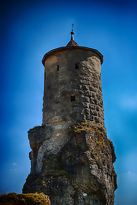 포토 JPG 해외이미지 주간 여행 건축양식 하늘 사람없음 야외 세로 여름 탑 바위 보호 저녁 옛날 해외202004 해외포토 자연요소 건축물 계절 건축 컨셉 돌_바위 야간 파일형식 이미지허브