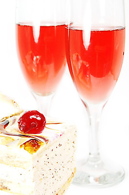 포토 JPG 해외이미지 접시 음료 조각 백그라운드 과일 유리 디저트 요리 사람없음 장식 빨간색 파티 케이크 와인 숟가락 식사 카페 흰색 축하 체리 달콤 맛 먹기 크림 젤리 고립 해외202004 해외포토 식기 음식 컬러 컨셉 모션 재질 주류 수저 이벤트 상점 파일형식 이미지허브