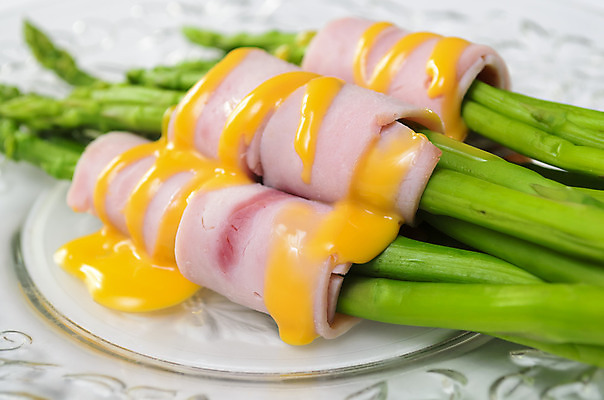 포토 JPG 해외이미지 접시 채소 치즈 건강 육류 사람없음 초록색 매끈함 브로콜리 햄 해외202004 해외포토 식기 컬러 식재료 유제품 감각 파일형식 이미지허브