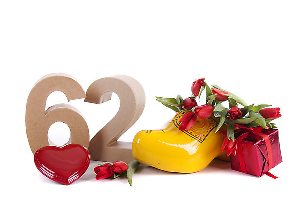 포토 JPG 해외이미지 모양 식물 기념일 꽃 행복 꽃다발 신발 컨셉 2 포장 기념 선물 이벤트 사람없음 목재 장식 빨간색 상자 숫자 파티 놀람 튤립 벚꽃 흰색 하트 축하 생일 네덜란드 흰배경 열정 패키지 판지 해외202004 해외포토 나무 문자 감정 유럽 컬러 백그라운드 재료 표정 파일형식 이미지허브