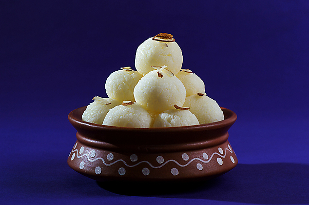 포토 JPG 해외이미지 디저트 사람없음 도자기 원형 사기그릇 인도음식 해외포토 도형 그릇 음식 동양음식 파일형식 이미지허브