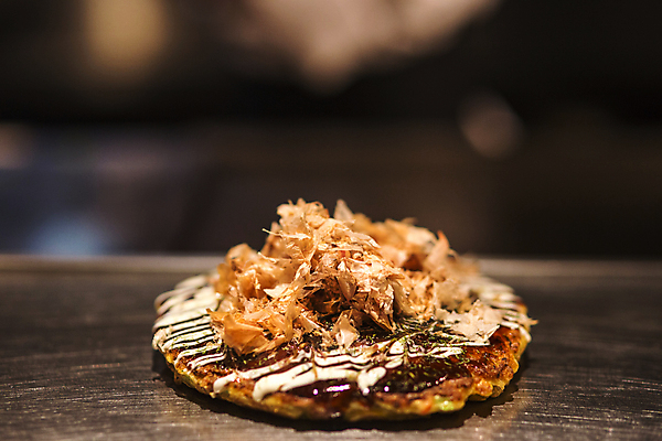 포토 JPG 해외이미지 실내 사람없음 아웃포커스 오코노미야끼 일본음식 해외202004 해외포토 음식 촬영기법 내부 파일형식 이미지허브