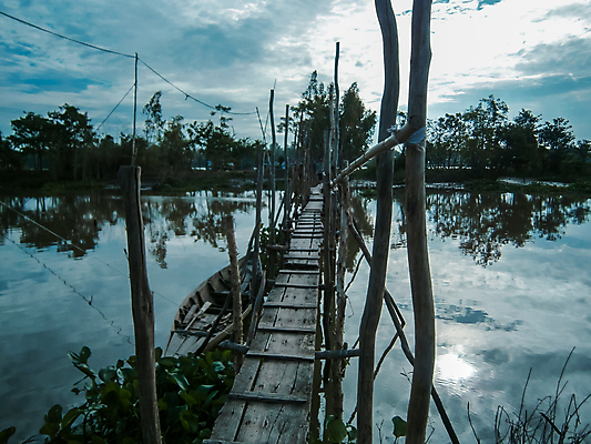 포토 JPG 해외이미지 공원 길 바다 섬 여행 백그라운드 자연 하늘 휴가 풍경 사람없음 목재 초록색 물 여름 파란색 강 태양 환경 산책 보트 대나무 베트남 파라다이스 해외202004 해외포토 자연요소 나무 계절 공공시설 컬러 배_교통 재료 휴식 동남아시아 생태계 파일형식 이미지허브
